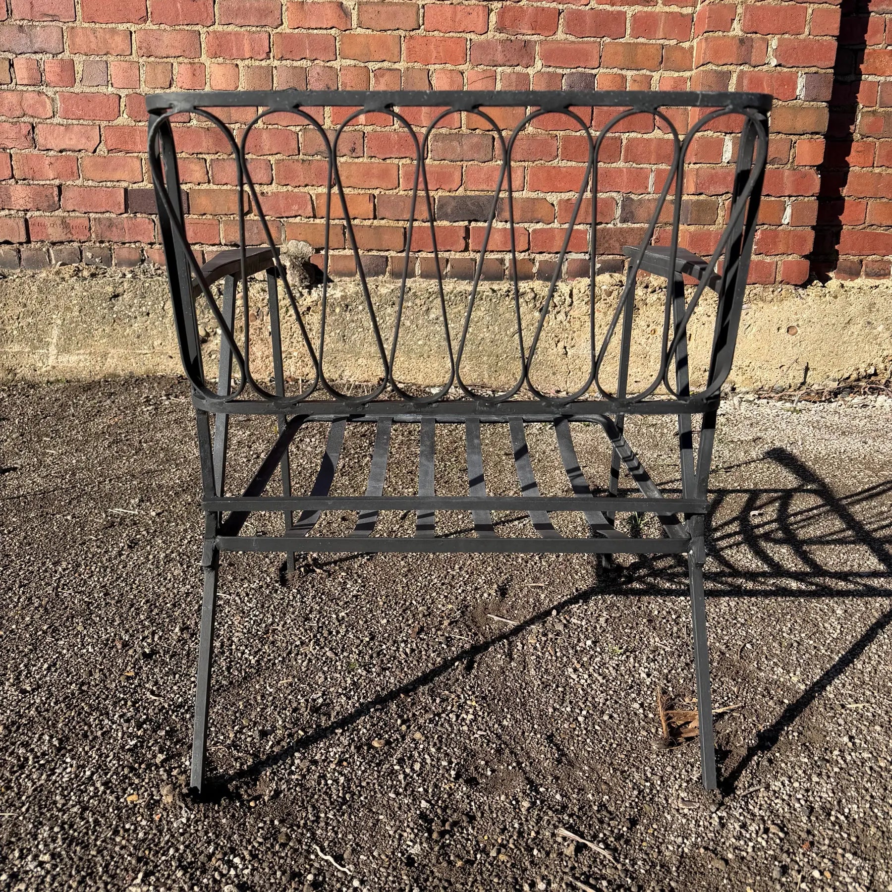 Mid-Century Modern Iron "Ribbon" Arm Chair Designed by Maurizio Tempestini for John Salterini, Attributed