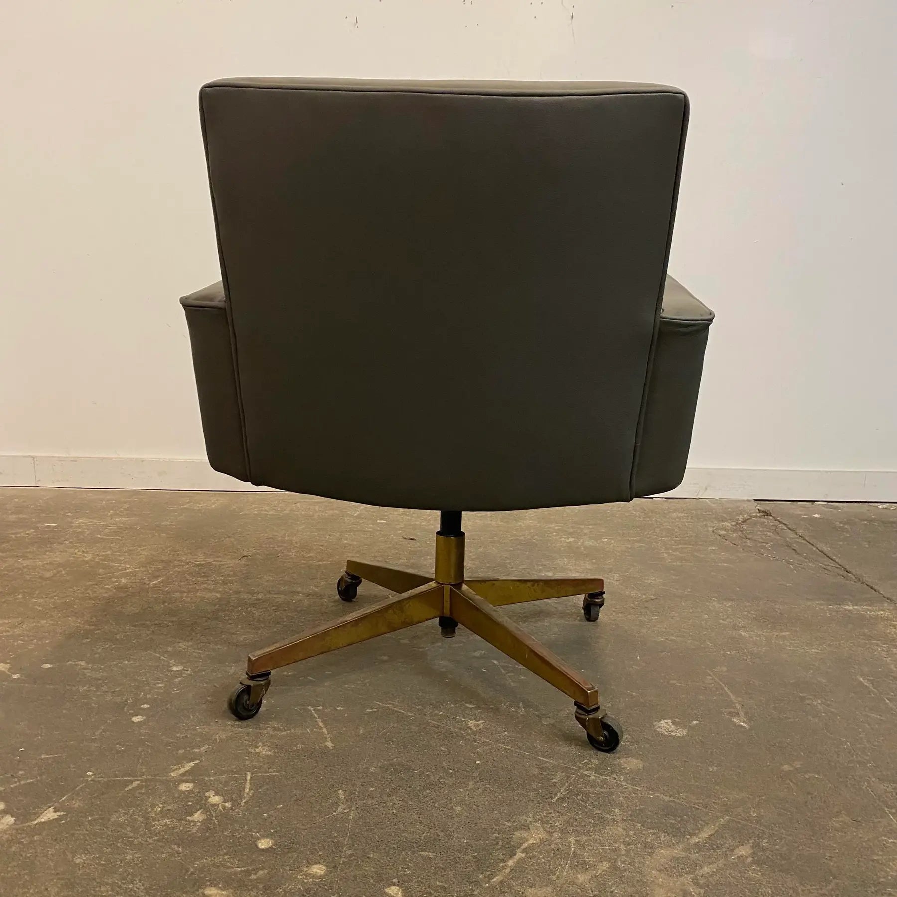 Mid Century Modern Knoll Reupholstered Grey Leather Desk Chair