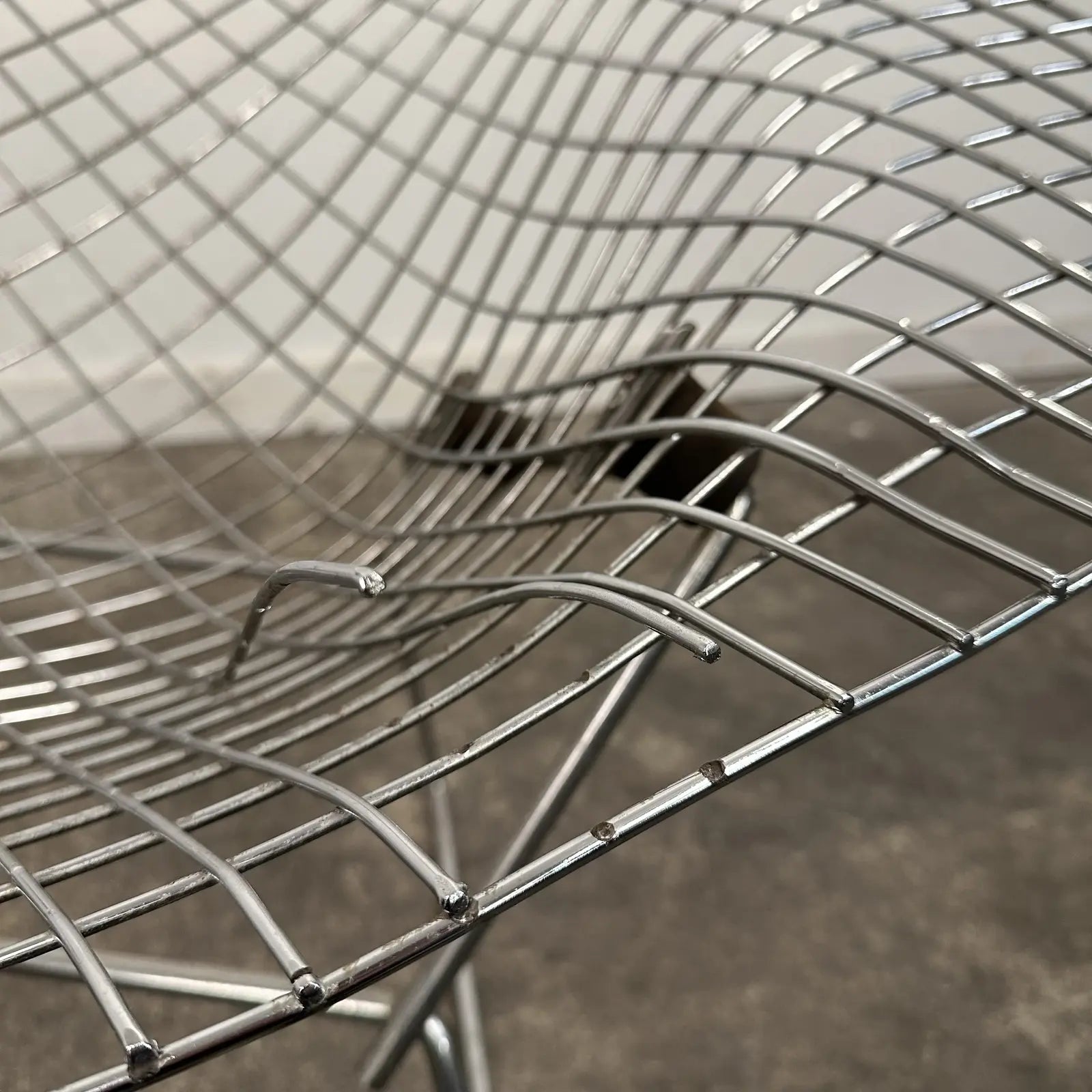 Mid Century Modern Wide Large Diamond Bertoia Chair