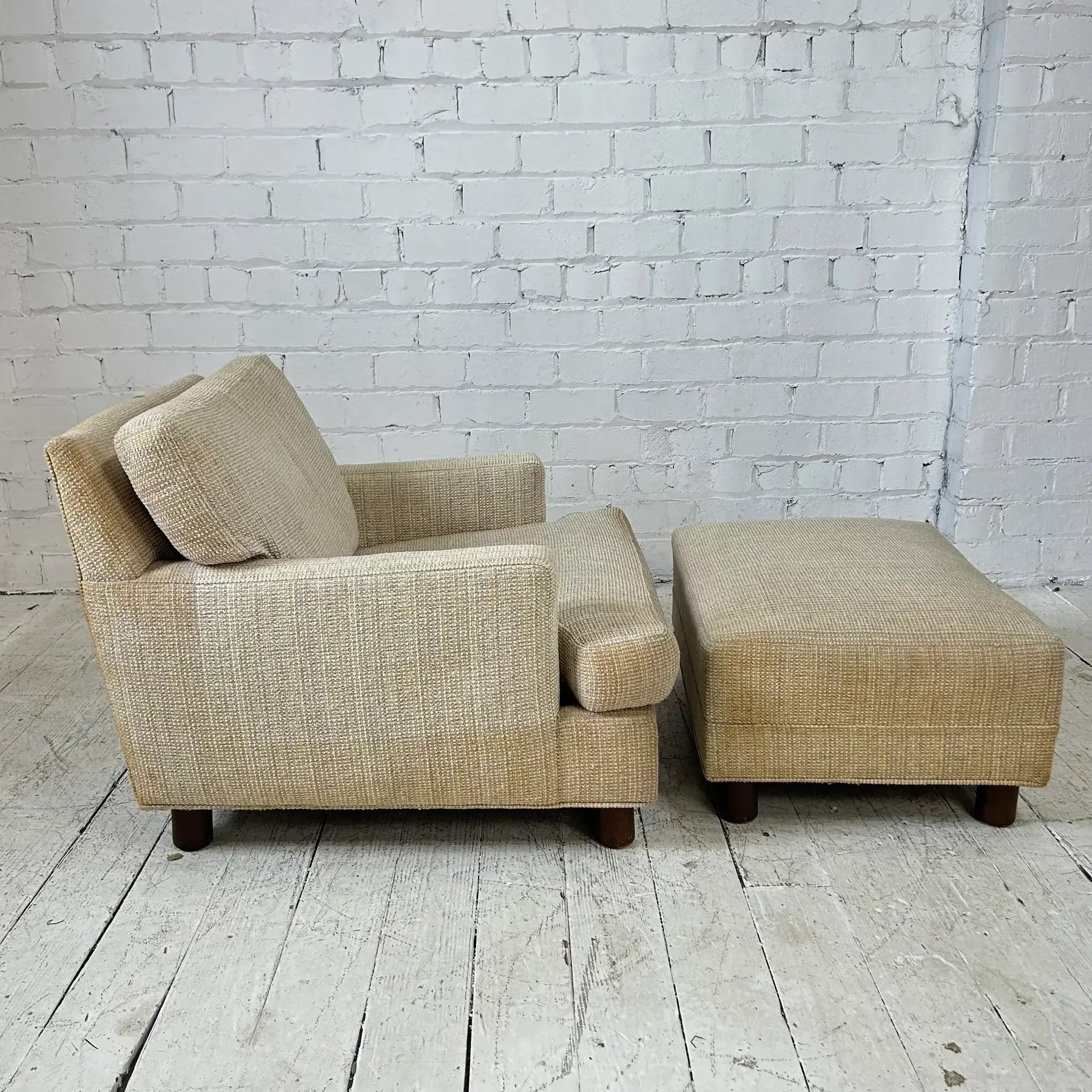 Mid Century Modern Lounge Chair With Ottoman Selig (Needs Recovered)