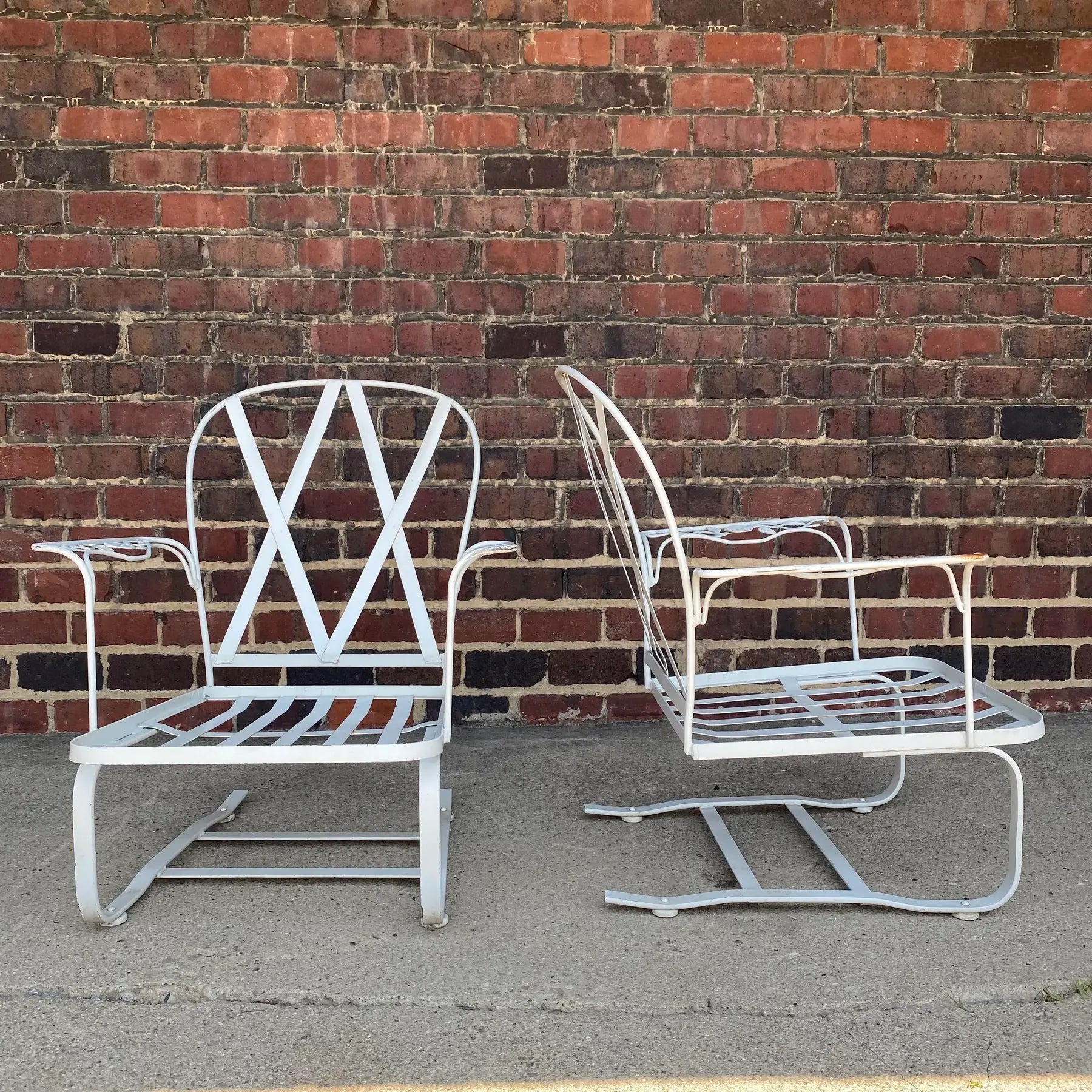 Mid Century Modern Pair of White Woodard Outdoor Patio Bouncers Chattily Rose Pattern