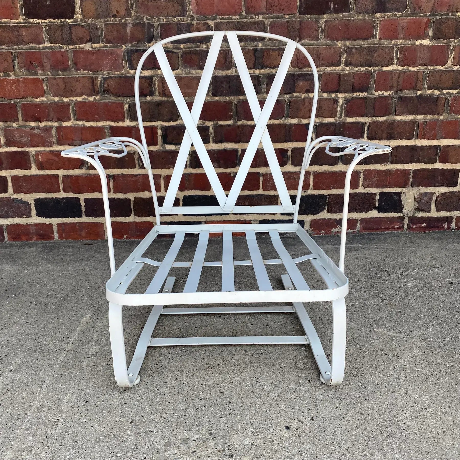 Mid Century Modern Pair of White Woodard Outdoor Patio Bouncers Chattily Rose Pattern