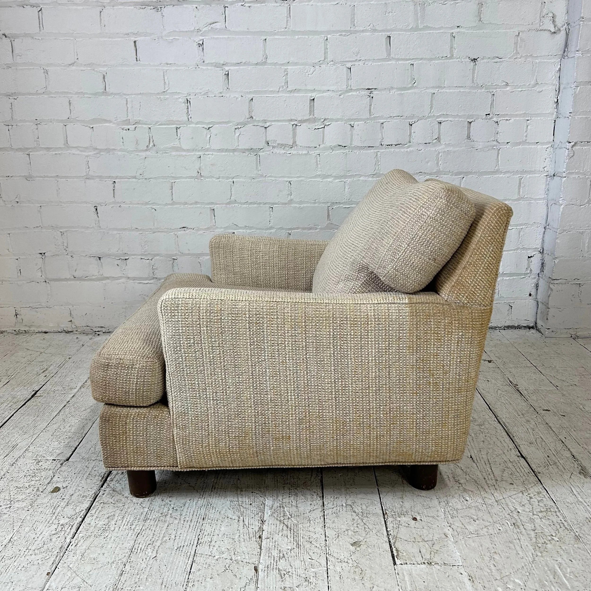 Selig Lounge Chair