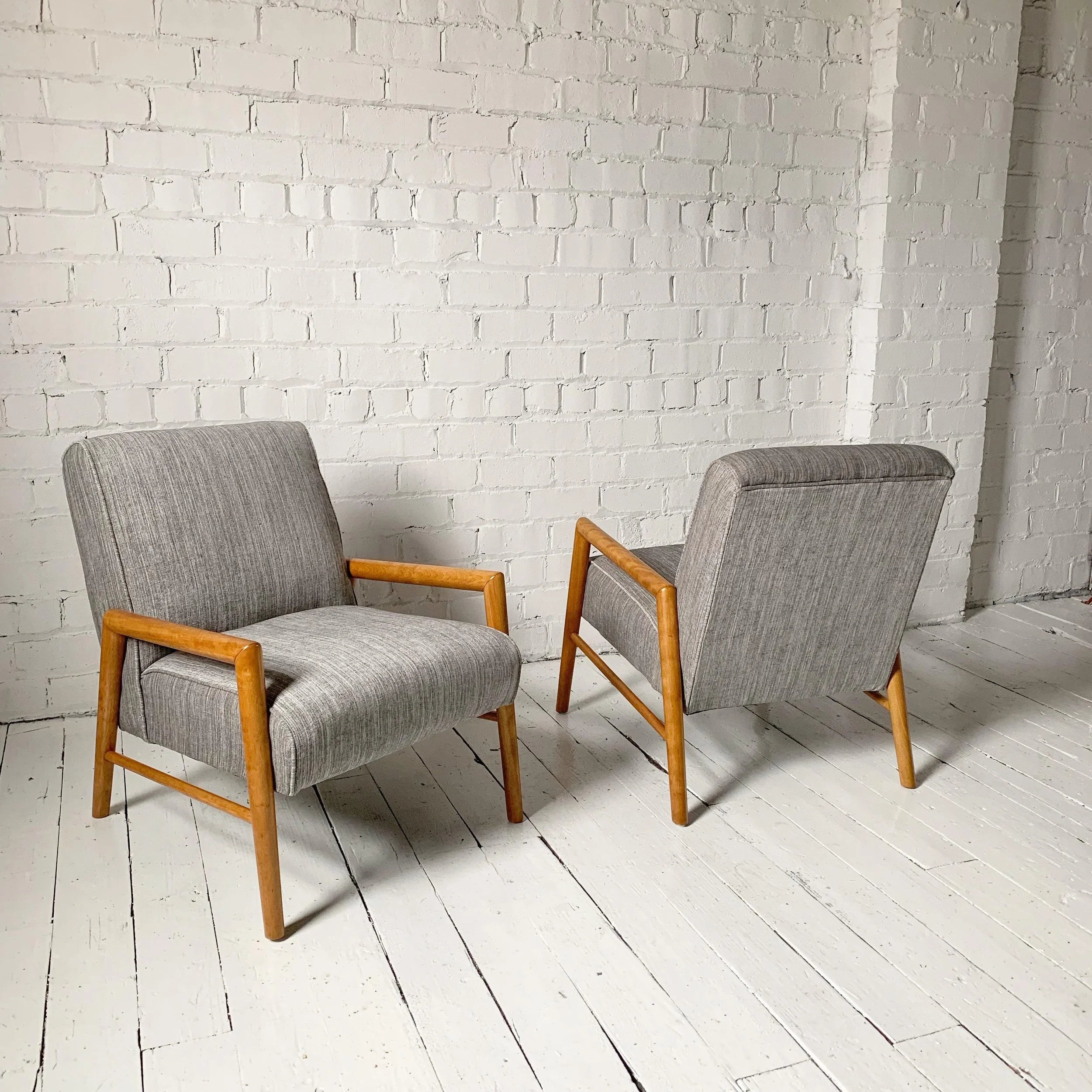 Pair of Leslie Diamond for Conant Ball Lounge Chairs