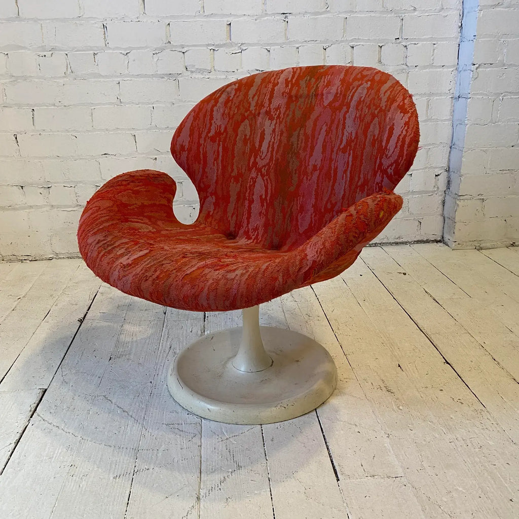 Mid Century Scandinavian Iris Tulip Swivel Base Club Chair