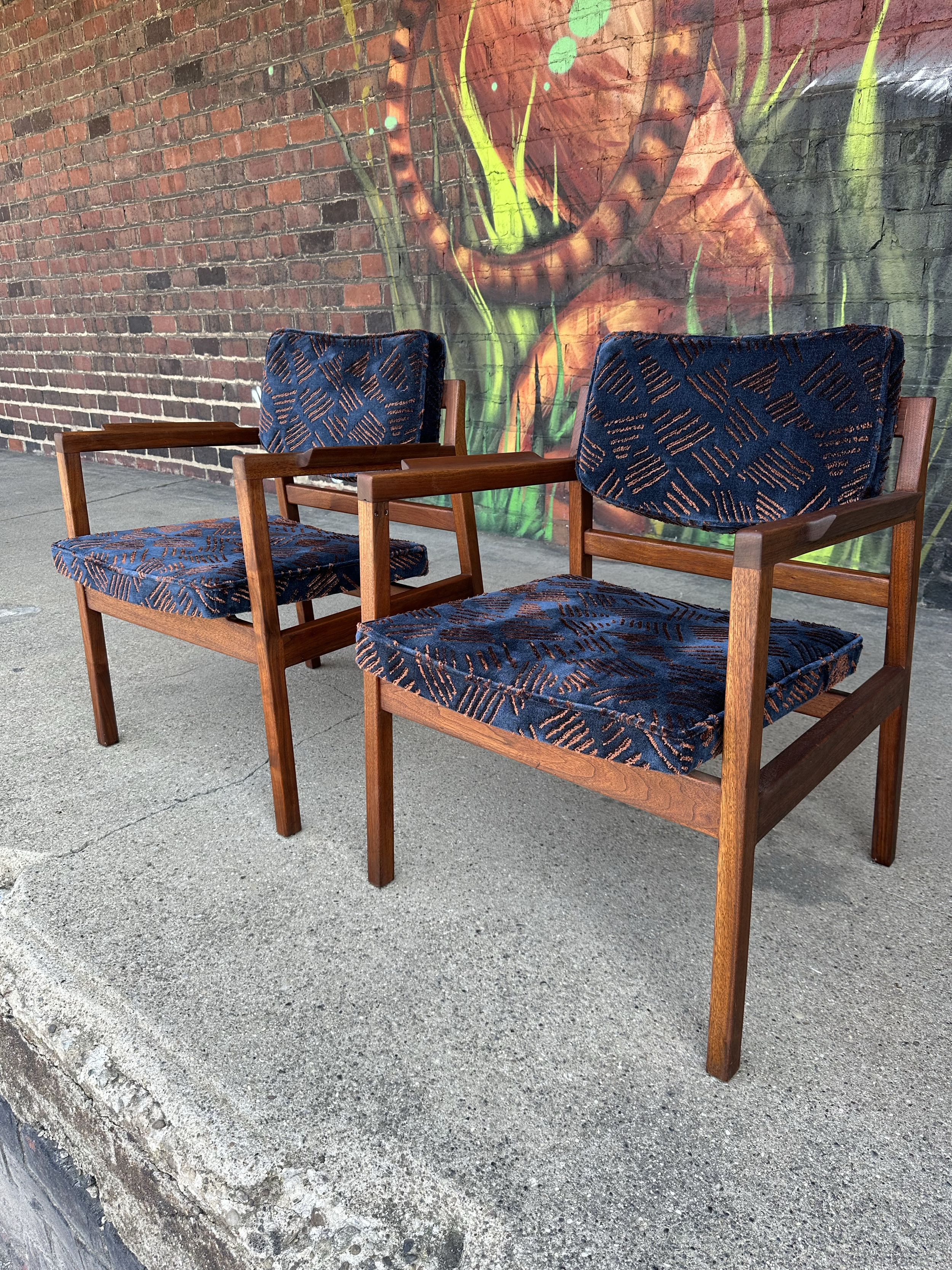 Pair of Walnut Jens Risom Arm Chairs Newly Upholstered in Jack Lenor Larsen Fabric