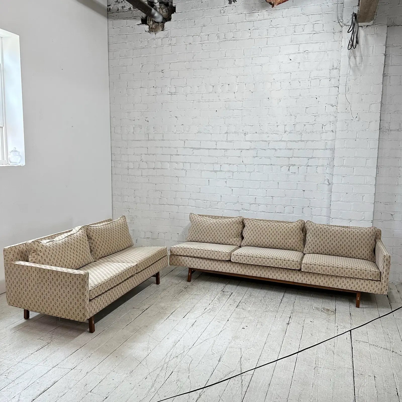 Paul McCobb for Calvin Sectional Sofa Walnut Legs Aluminum Cross Bars