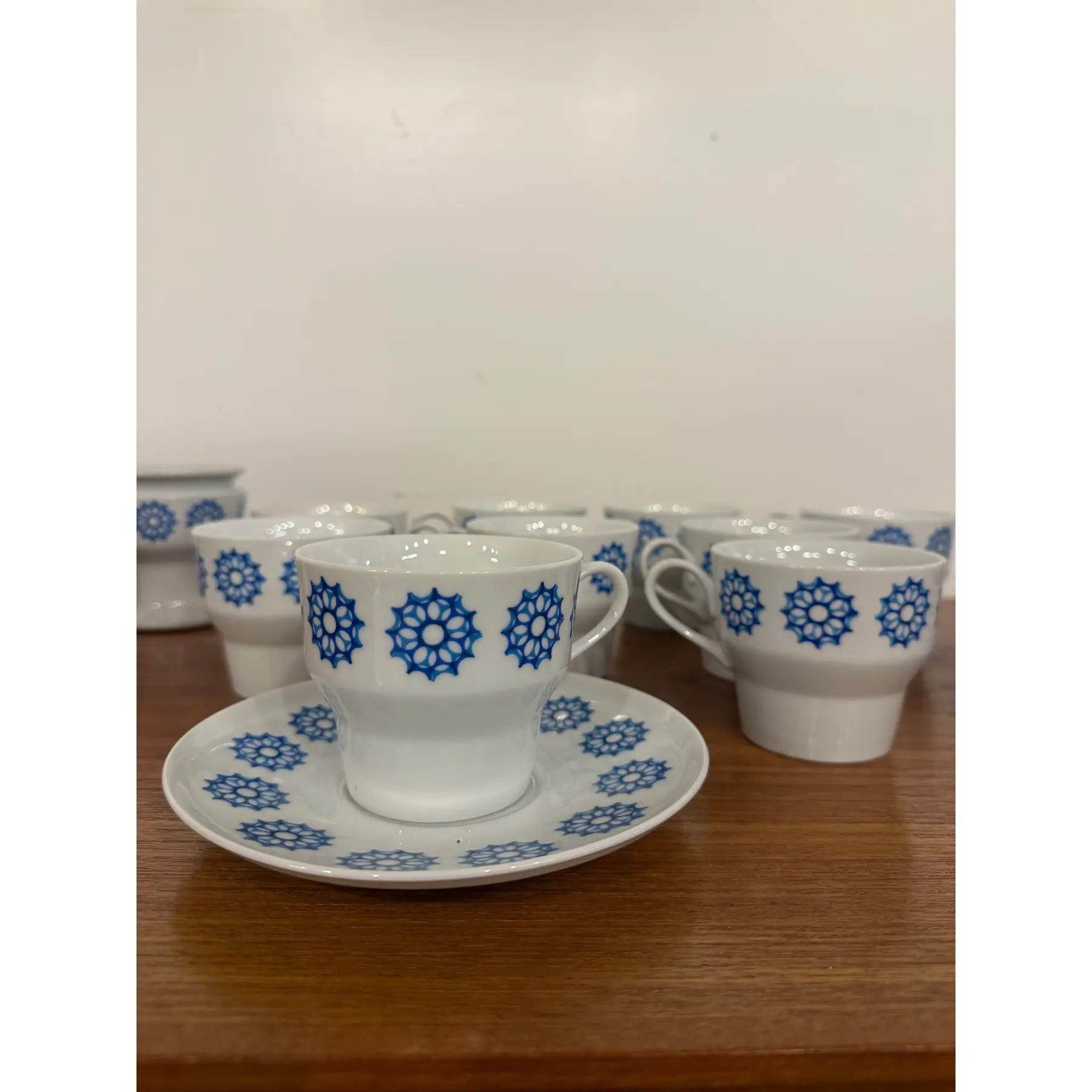 Paul McCobb for Jackson International Contempri Line China Cups Saucers and Cream and Sugar 22 Pieces