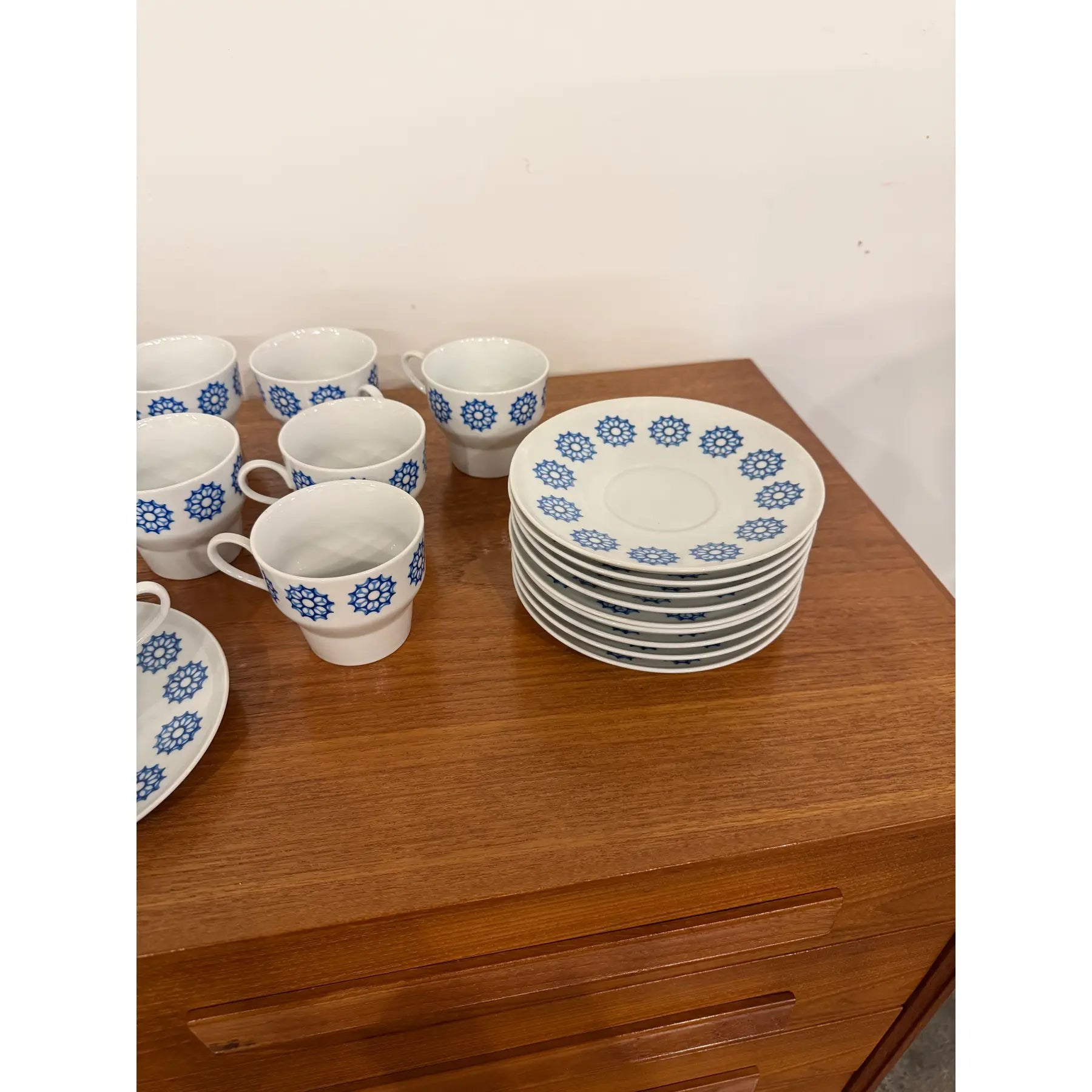 Paul McCobb for Jackson International Contempri Line China Cups Saucers and Cream and Sugar 22 Pieces