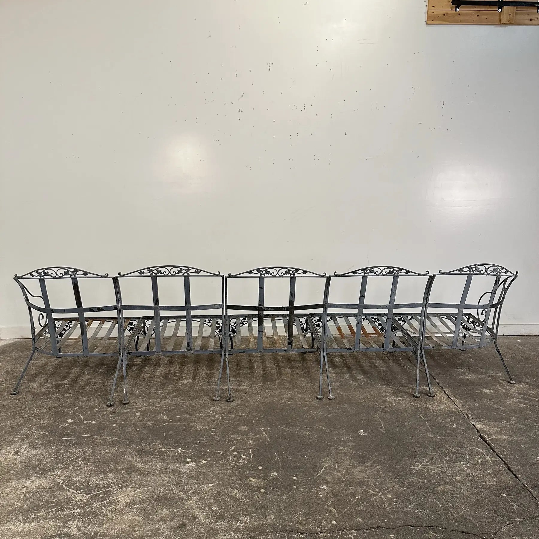 Mid 20th Century Woodard Iron Patio 5 Piece Sectional Sofa Orleans Pattern,