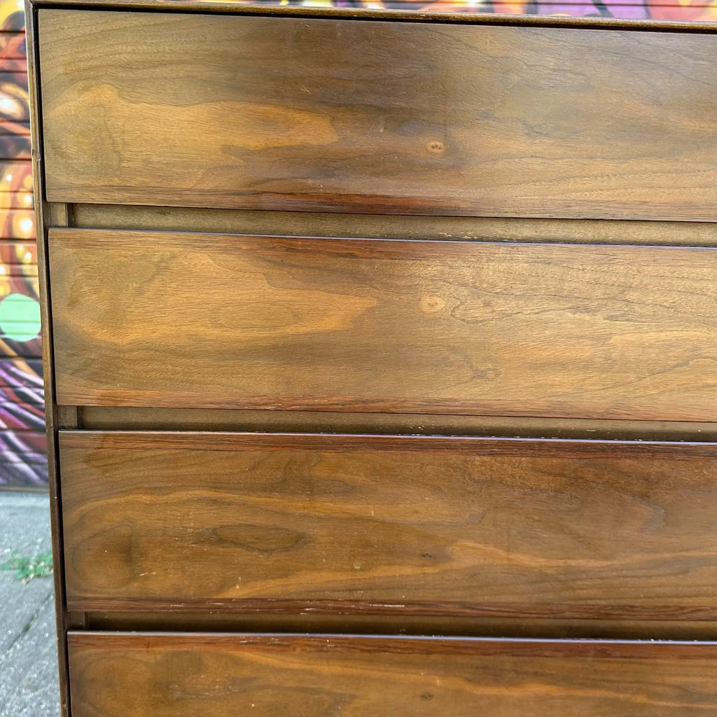 Royal American by Stanley for Distinctive Furniture Chest of Drawers