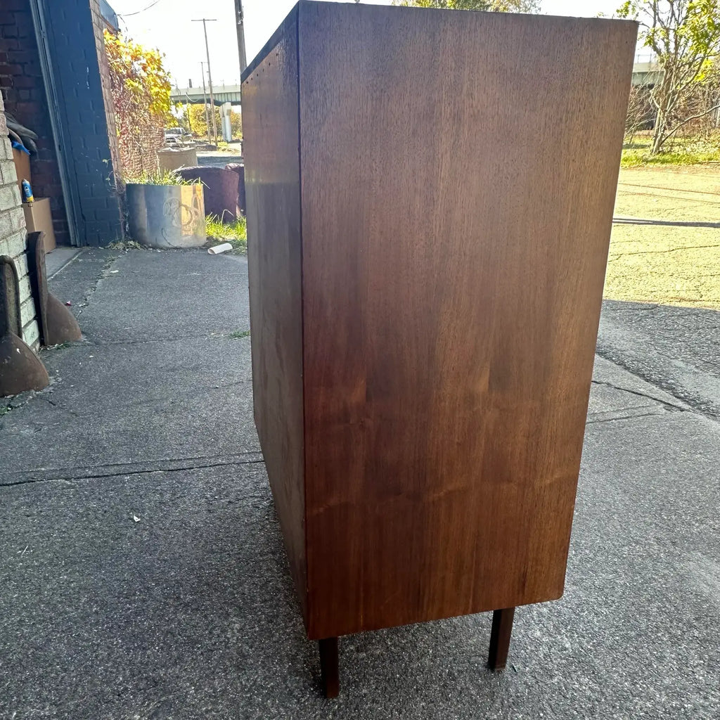 Royal American by Stanley for Distinctive Furniture Chest of Drawers