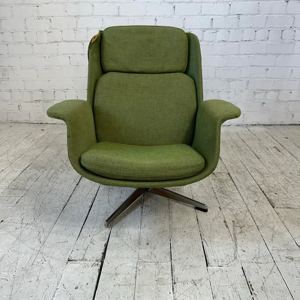 Stending Swivel Lounge Chair