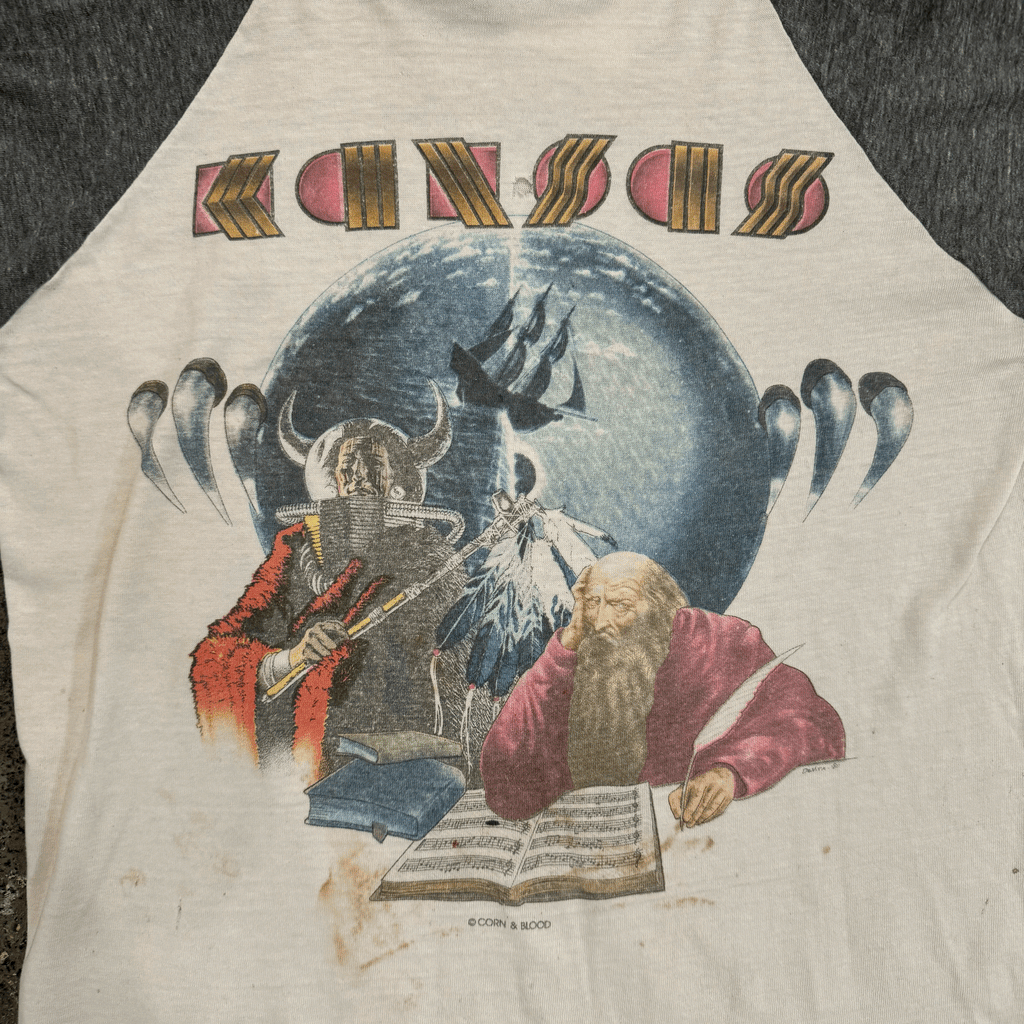 Kansas Raglan Tee Size M