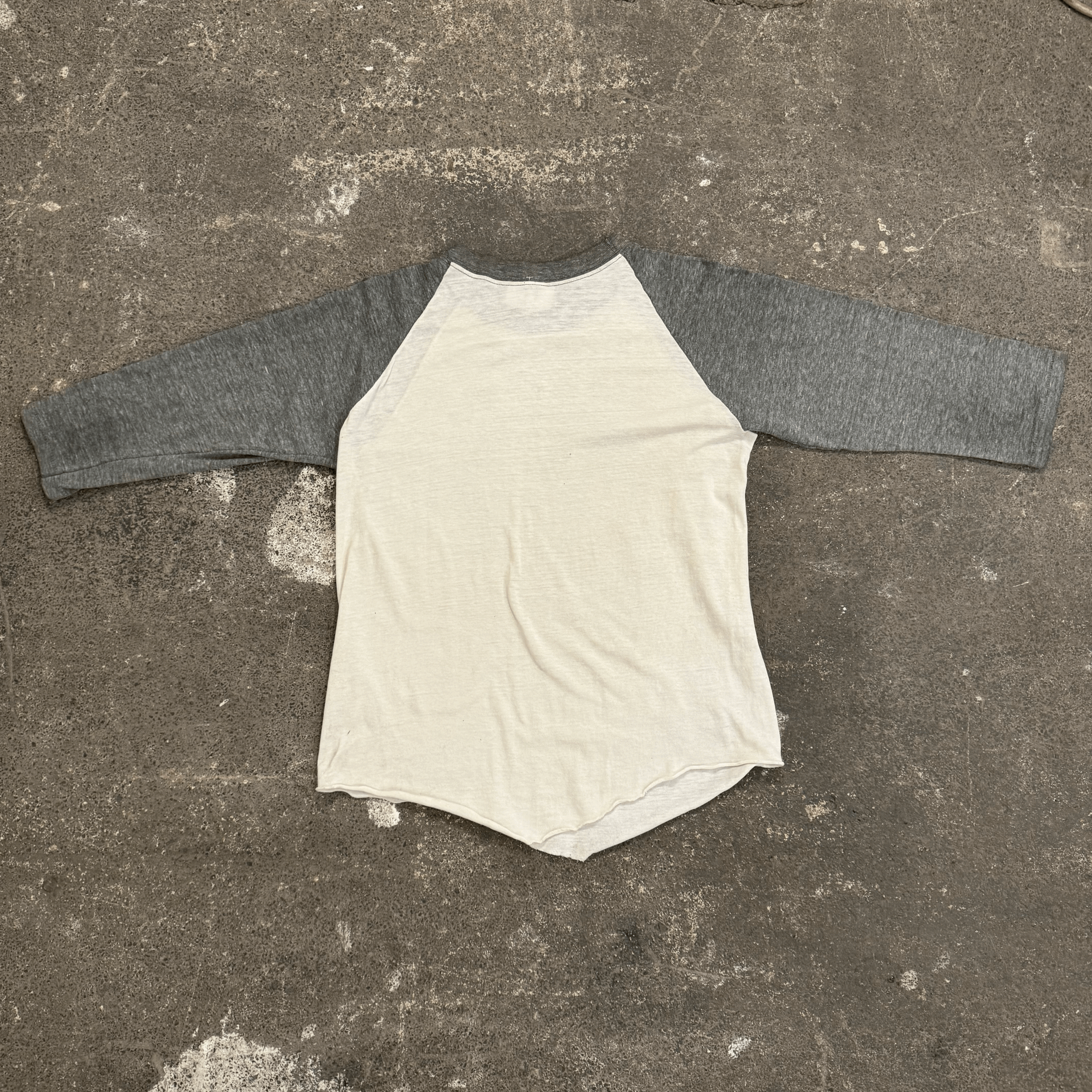 Kansas Raglan Tee Size M