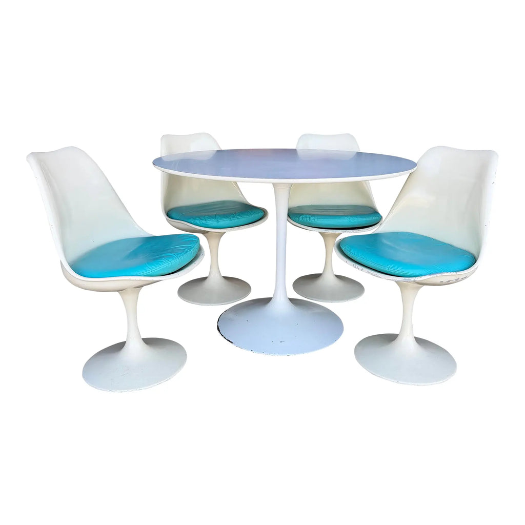 Vintage Eero Saarinen for Knoll, Tulip Chairs and a Tulip Table