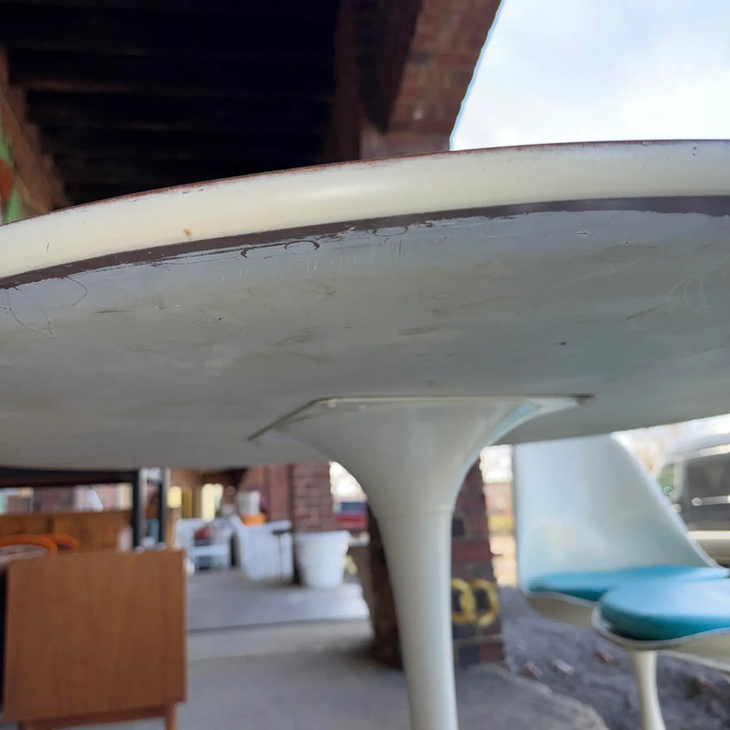 Vintage Eero Saarinen for Knoll, Tulip Chairs and a Tulip Table