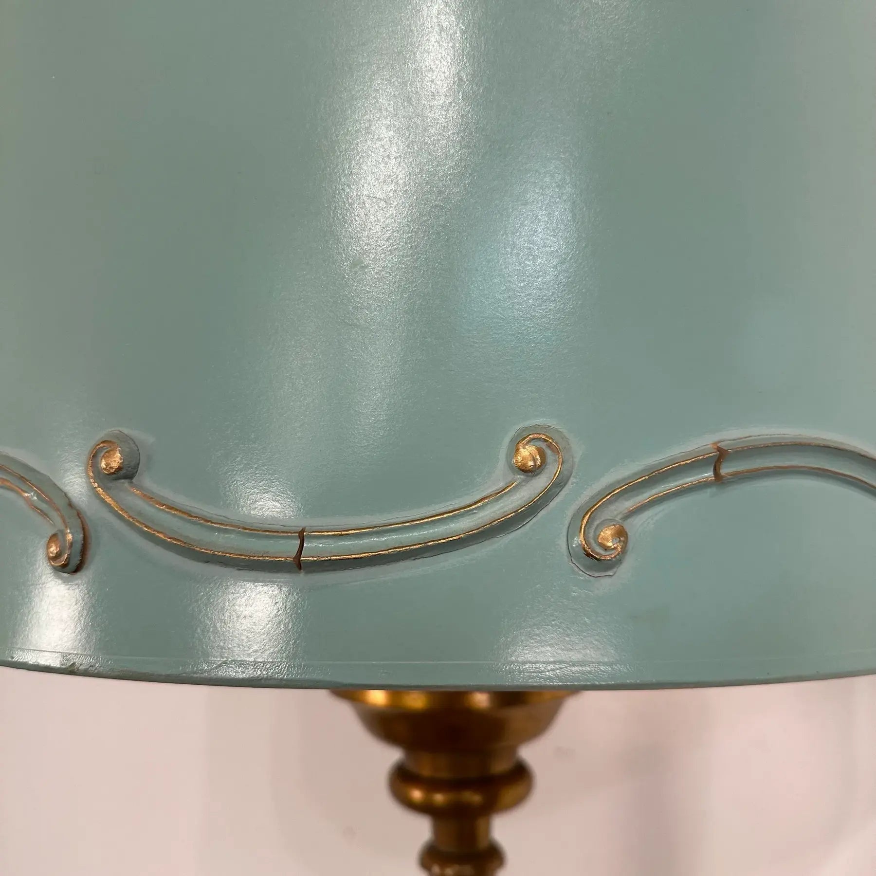 Vintage Italian Style Table Lamp Carved Giltwood Hollywood Regency