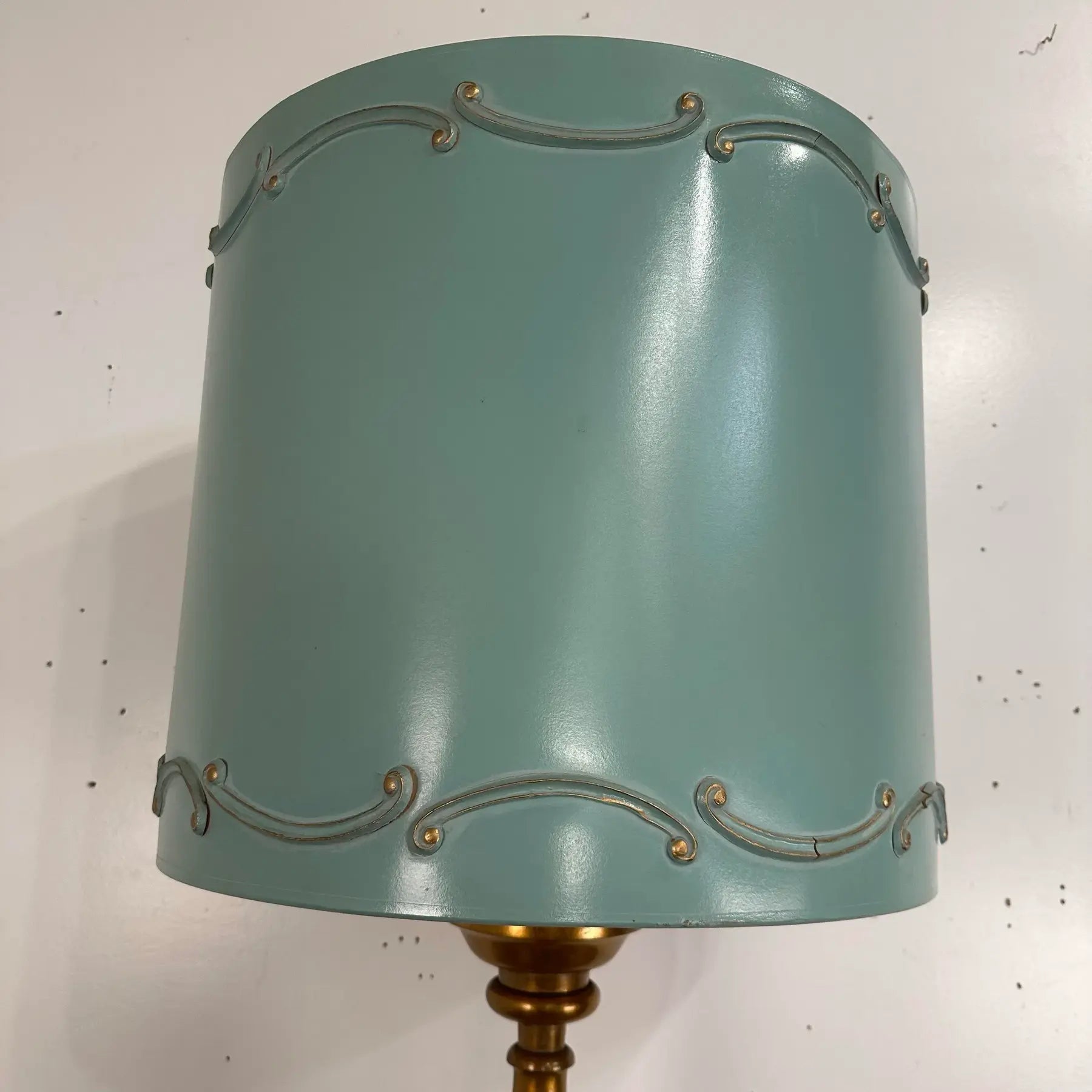 Vintage Italian Style Table Lamp Carved Giltwood Hollywood Regency
