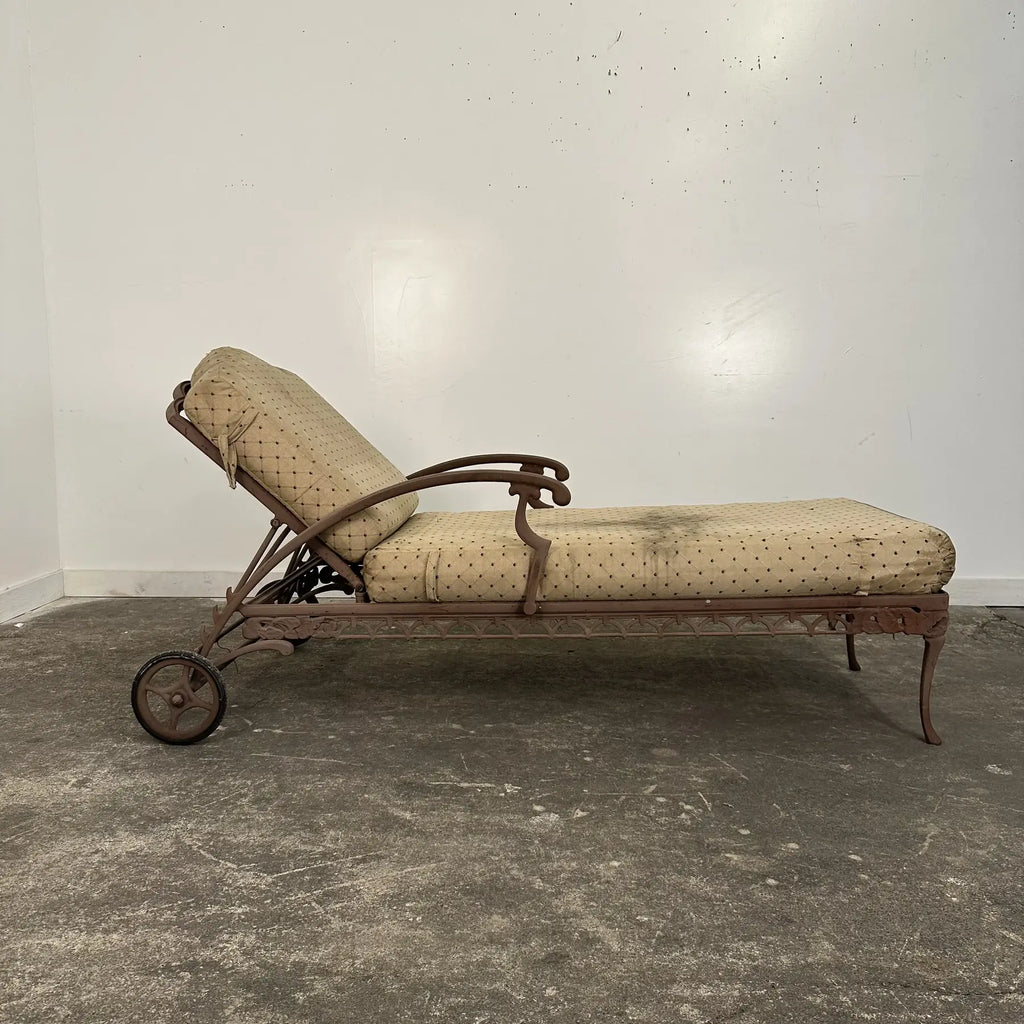 Woodard Outdoor Chaise Lounge Chair